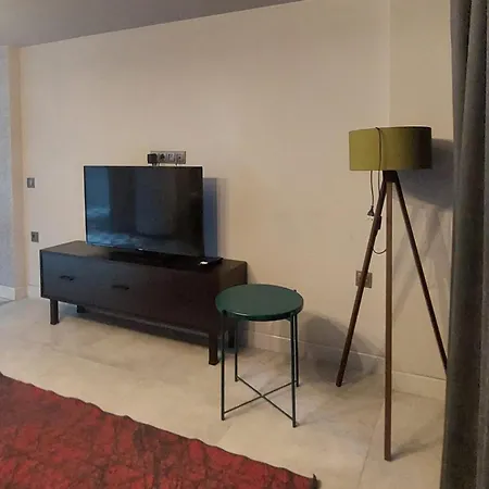 Nora 4 Bedroom Family Friendly Διαμέρισμα *